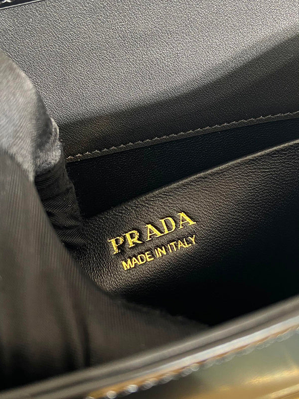 EH - Prada Bags - 926 For Discount